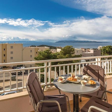 1 Bedroom Stunning Apartment In Makarska Exterior foto